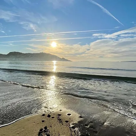 Precioso En Complejo De Al Standing Av-16 公寓