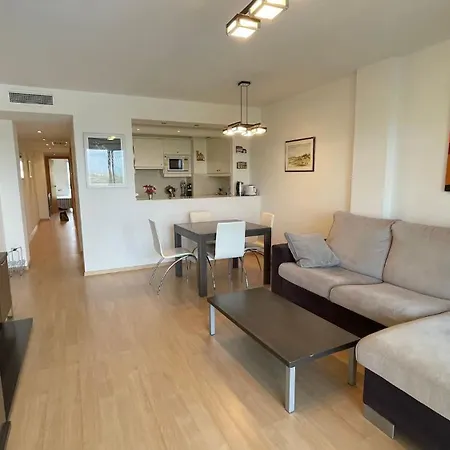 Precioso En Complejo De Al Standing Apartment