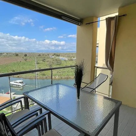 Apartment Precioso En Complejo De Al Standing